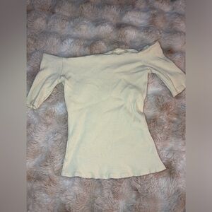 Off the shoulders cute top